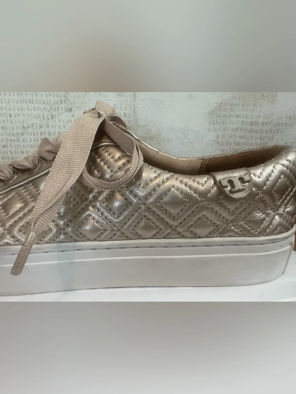 Tory Burch Metallic Gold Quilted Leather Lace Up Sneakers Women’s Size 8M